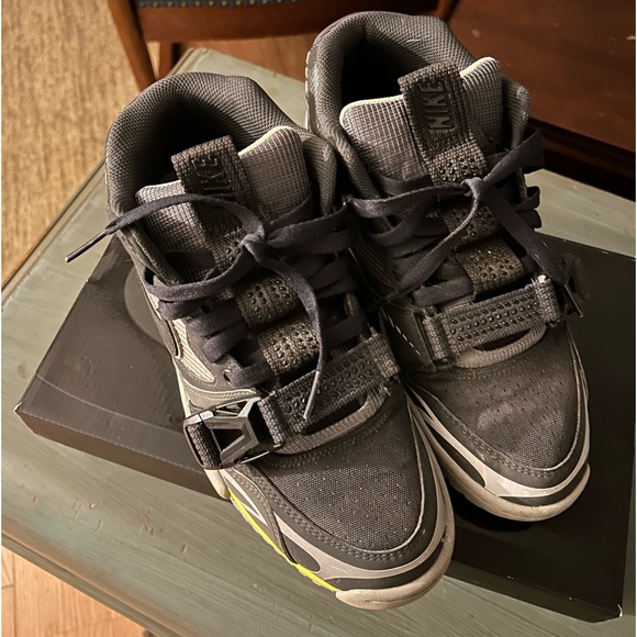 Nike Air Trainer - Picture 2 of 6